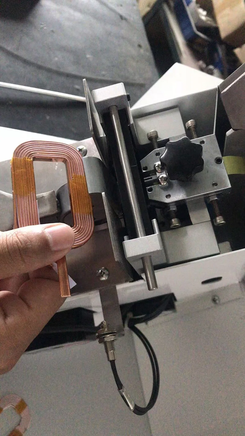 Taping Machine voor draadspoelen, semi-automatische plakband wikkelende draadspoelmachine