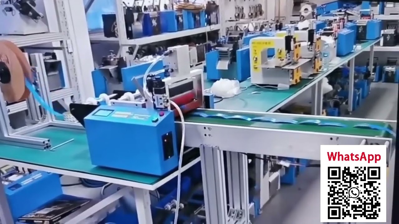 Bandsnijmachine in actie – Transportbandfabriek video