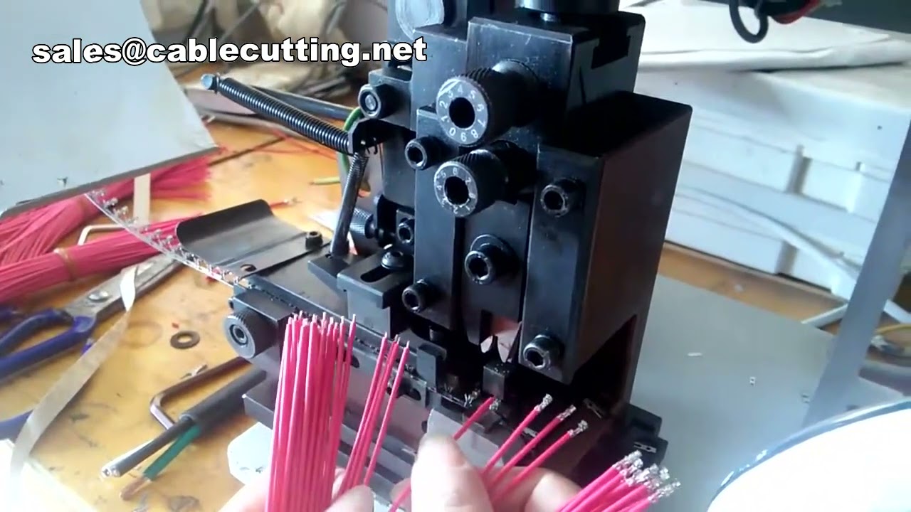 Productshow: Terminalkrimpmachine voor industrieel gebruik