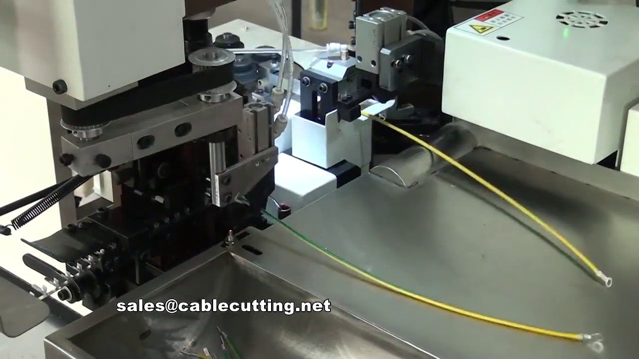 Tweezijdige automatische draadstripper en terminalkrimpmachine