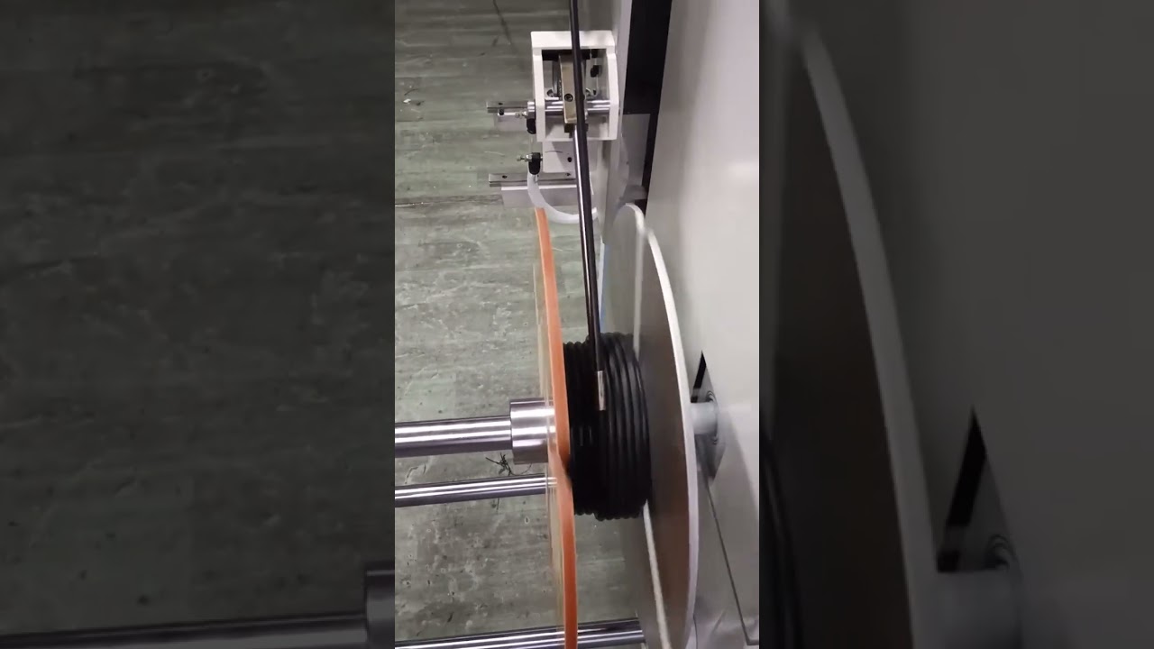 Alles-in-één machine voor draadverwerking: automatisch metertellen, traverseren, wikkelen, knippen & oprollen (1-16mm)