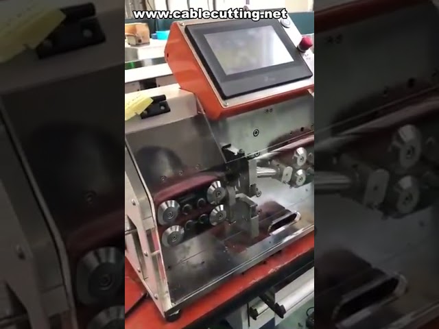 Omhulde kabel strippen? Krachtige multi-stripmachine voor draad en kabel