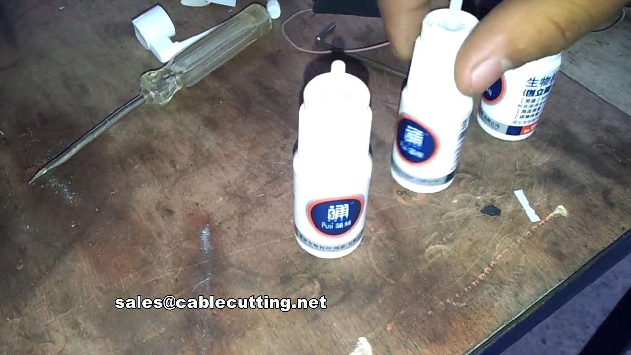 AL 50D flessenlabeler: transparante etiketten perfect aanbrengen met ingebouwde codeprinter