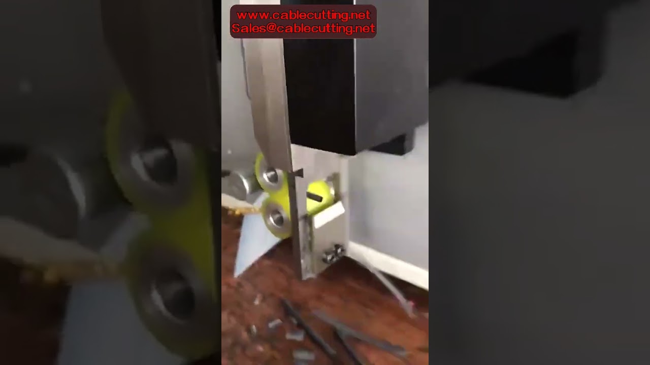 ZW16/ZW25 4-rollen computer gestuurde automatische draadstripper en buigmachine voor 16mm² en 25mm² PVC hoekdraad