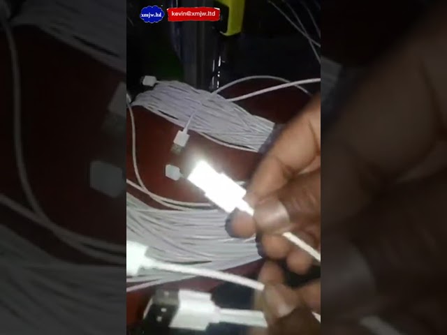Prijs verticale spuitgietmachine voor mini-USB-kabels - Compacte injectiemachine