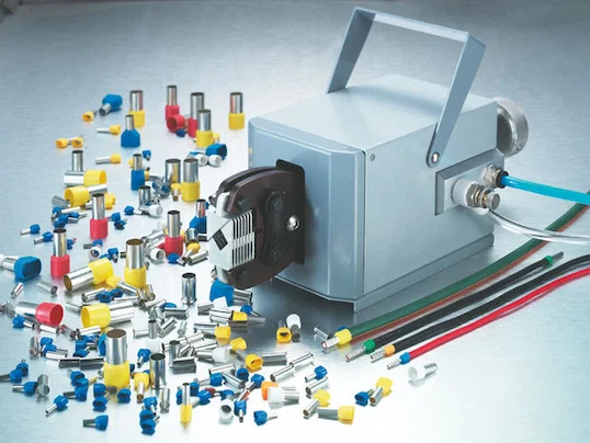 Pneumatische Terminalkrimpmachine 6-4 - Semi-automatische Krimpmachine